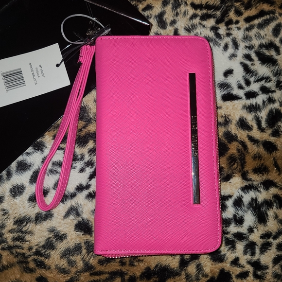 Steve Madden Wallet - Picture 3 of 11